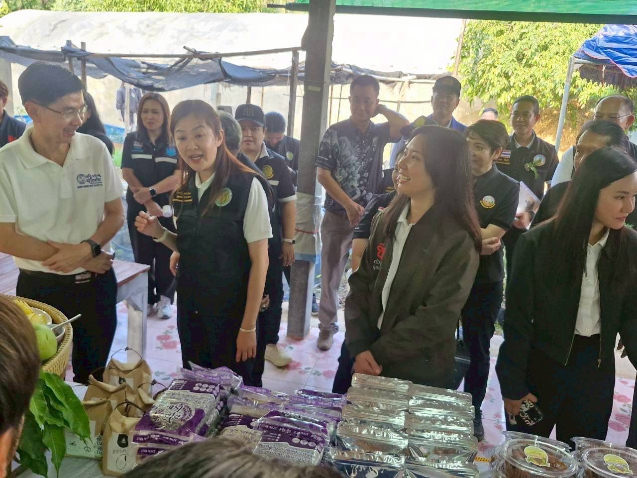 title - ส.ป.ก.ร่วมติดตามรัฐมนตรีช่วยว่าการกระทรวงเกษตรและสหกรณ์ (นางสาวปิยะรัฐชย์ ติยะไพรัช) ลงพื้นที่การตรวจราชการในอำเภอสวรรคโลก อำเภอกงไกรลาศ อำเภอศรีสําโรง และอำเภอเมืองจังหวัดสุโขทัย